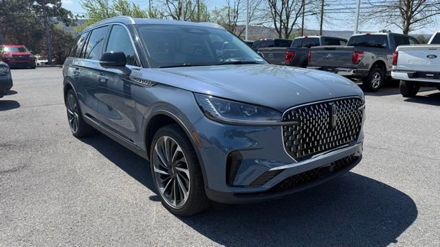 Used 2026 Lincoln Aviator Reserve AWD/4WD image 7