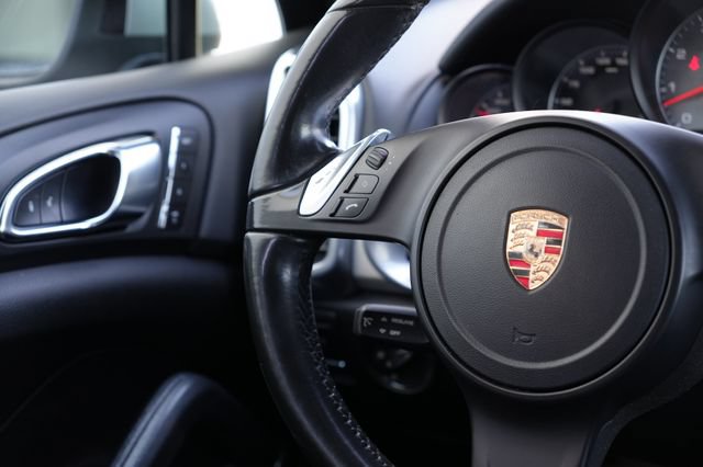Used 2014 Porsche Cayenne GTS AWD/4WD image 22