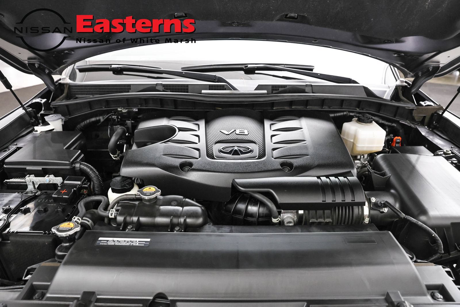 Used 2024 INFINITI QX80 Luxe RWD image 7