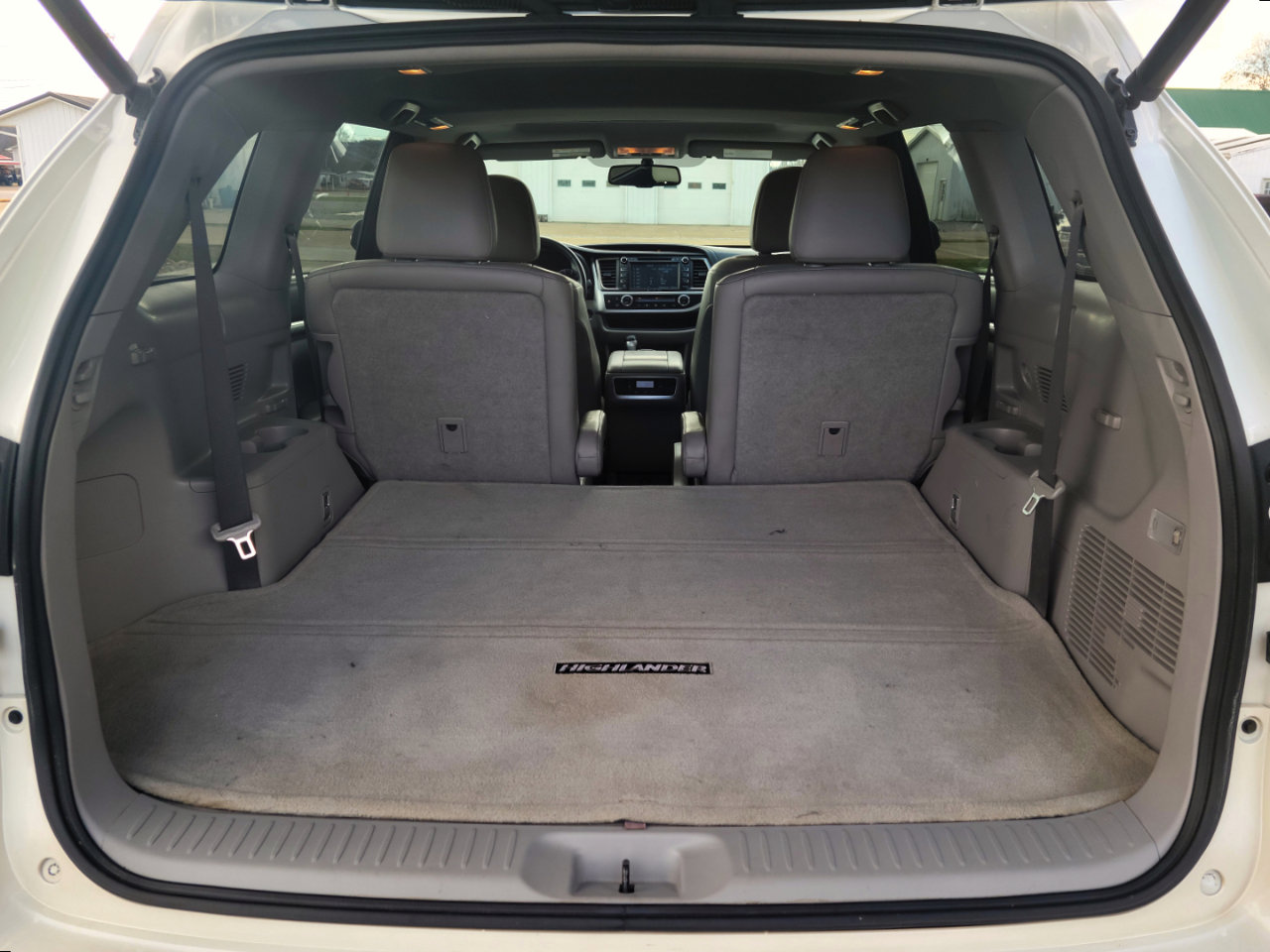 Used 2016 Toyota Highlander Limited image 26