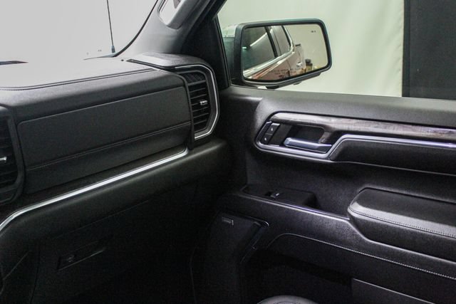 Certified 2023 Chevrolet Silverado 1500 LTZ w/ Technology Package AWD/4WD image 29