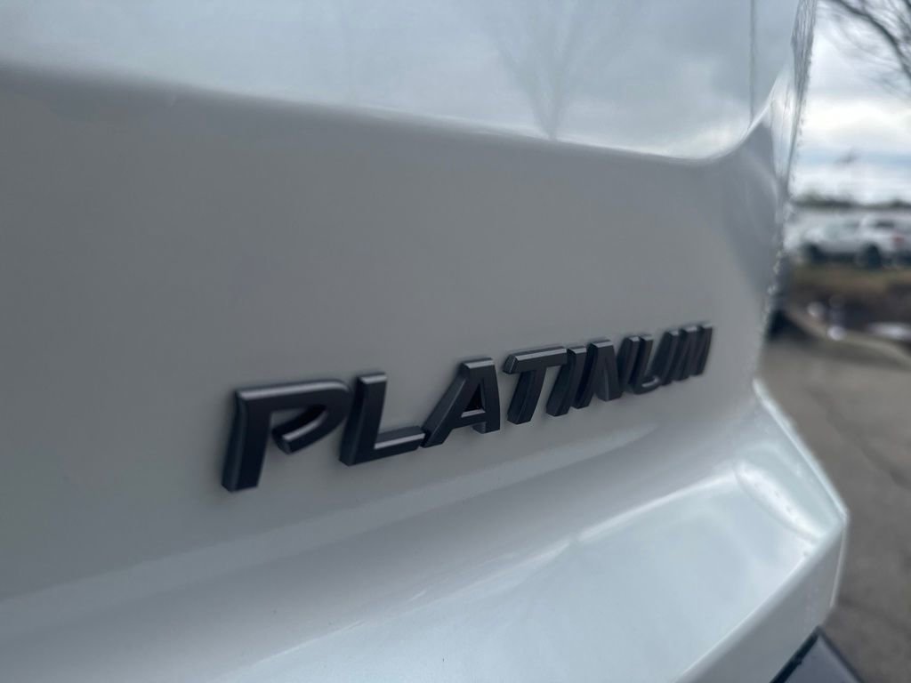 New 2026 Nissan Pathfinder Platinum FWD image 41