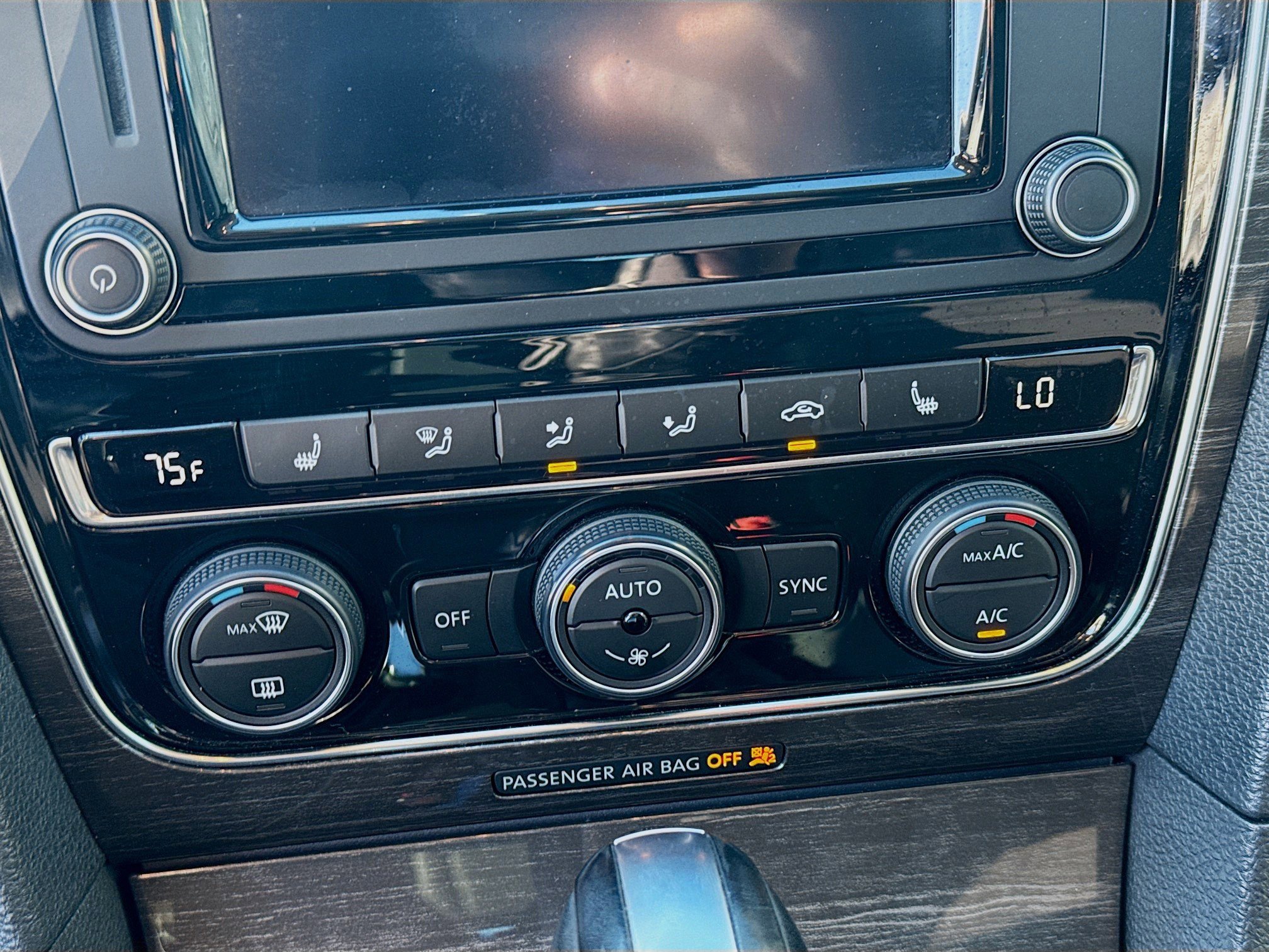 Used 2016 Volkswagen Passat 1.8T SE image 14