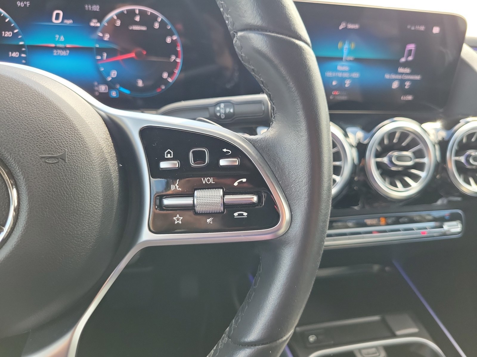 Used 2023 Mercedes-Benz GLA 250 4MATIC image 22