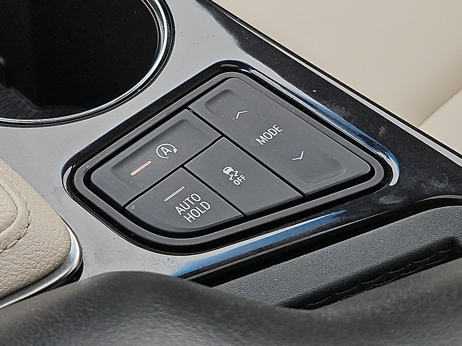 Certified 2022 Cadillac CT4 Luxury w/ Sun And Sound Package image 26