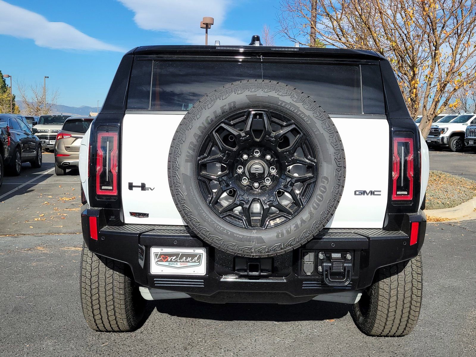 New 2026 GMC Hummer EV SUV w/ LPO, Dark Essentials Package image 10