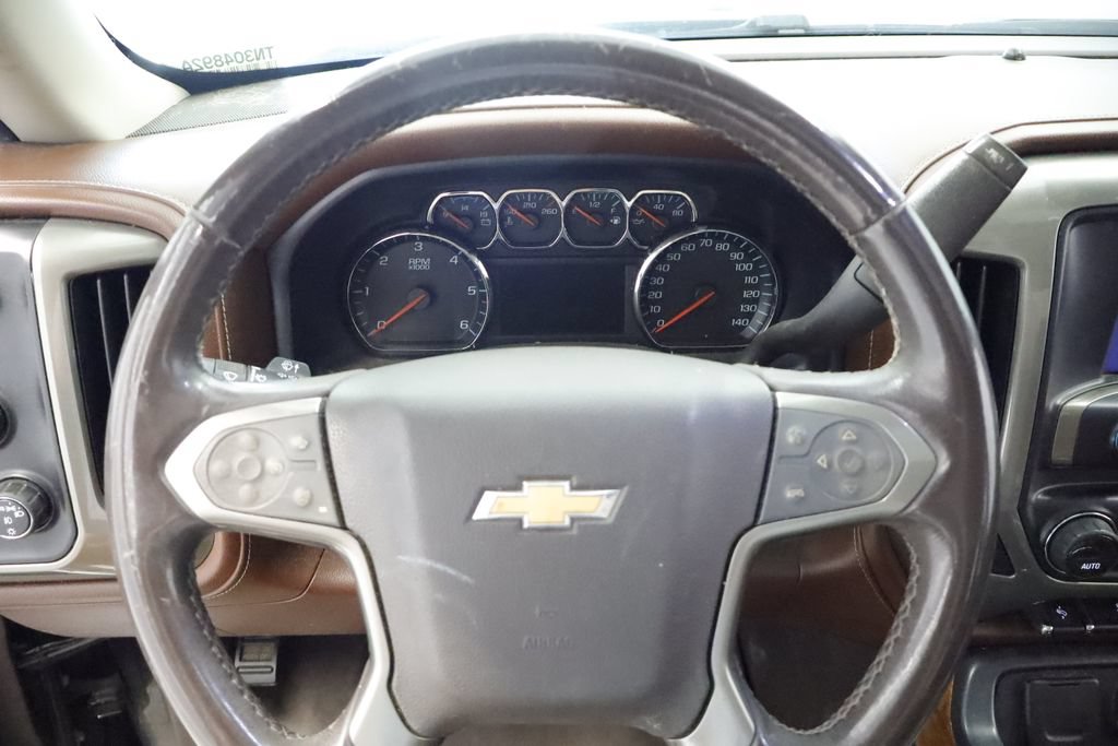 Used 2015 Chevrolet Silverado 1500 High Country w/ High Country Premium Package AWD/4WD image 24