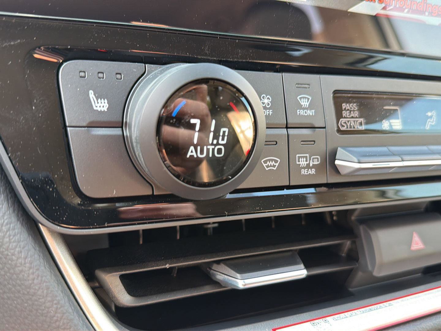 New 2026 Toyota Grand Highlander FWD image 28