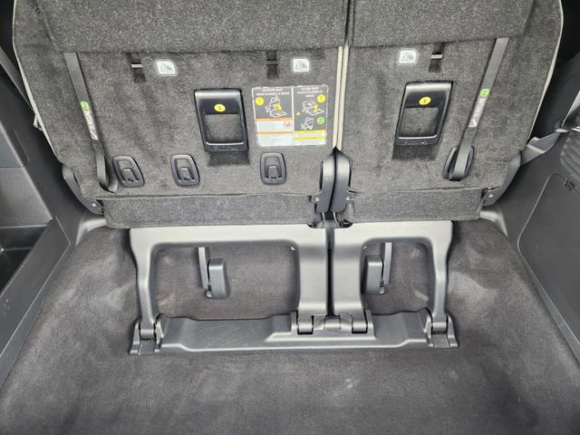 Used 2025 Toyota Sienna XLE image 35