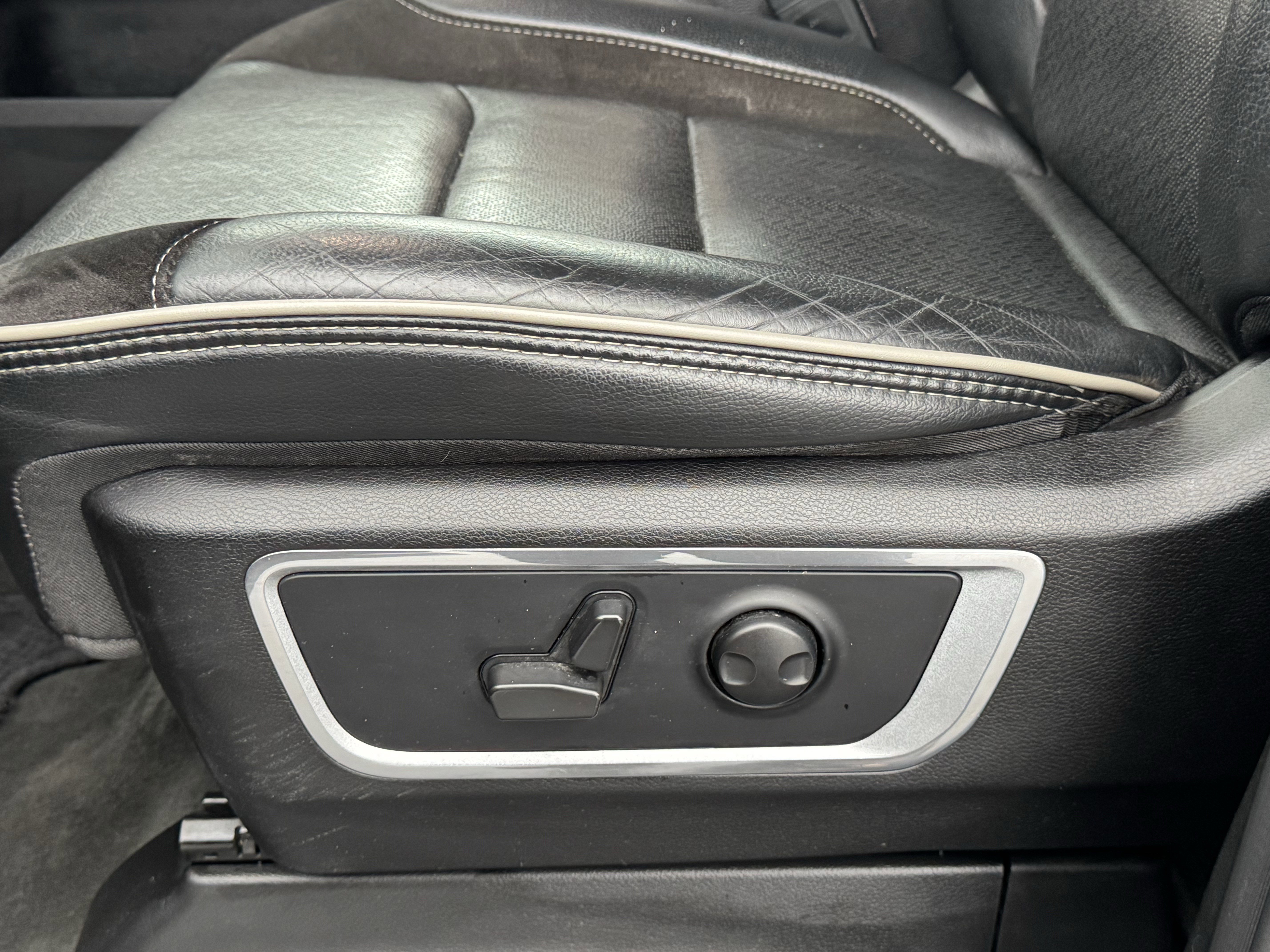 Used 2022 RAM 1500 Laramie image 27