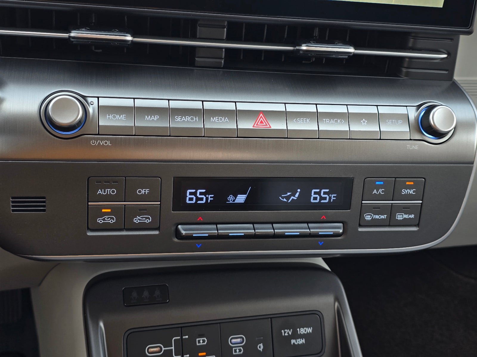 New 2026 Hyundai Kona Limited FWD image 19