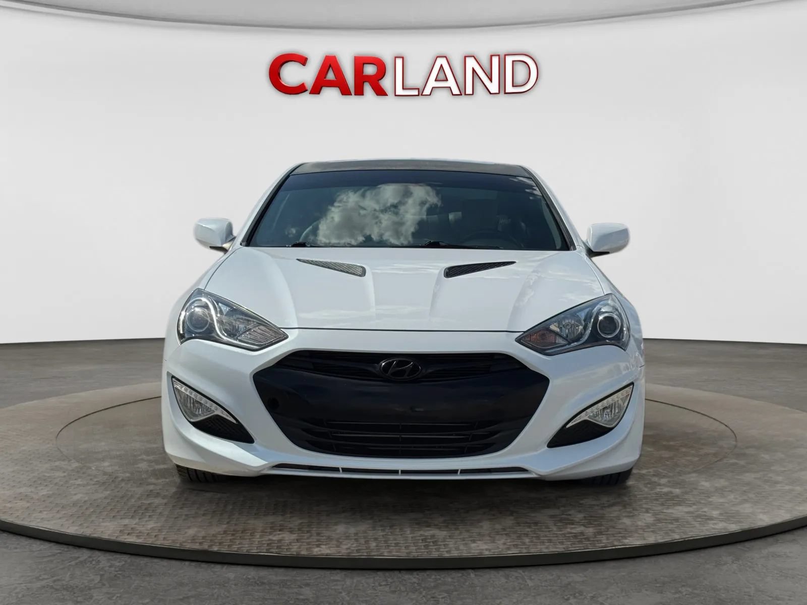 Used 2014 Hyundai Genesis Coupe 2.0T RWD image 8