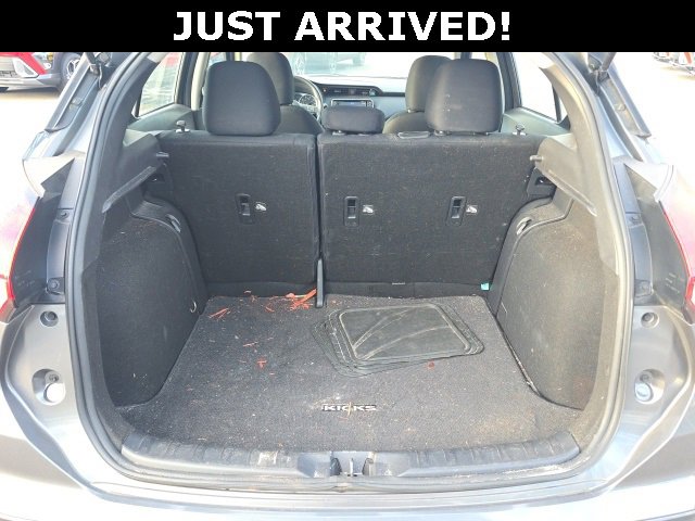 Used 2023 Nissan Kicks S image 6