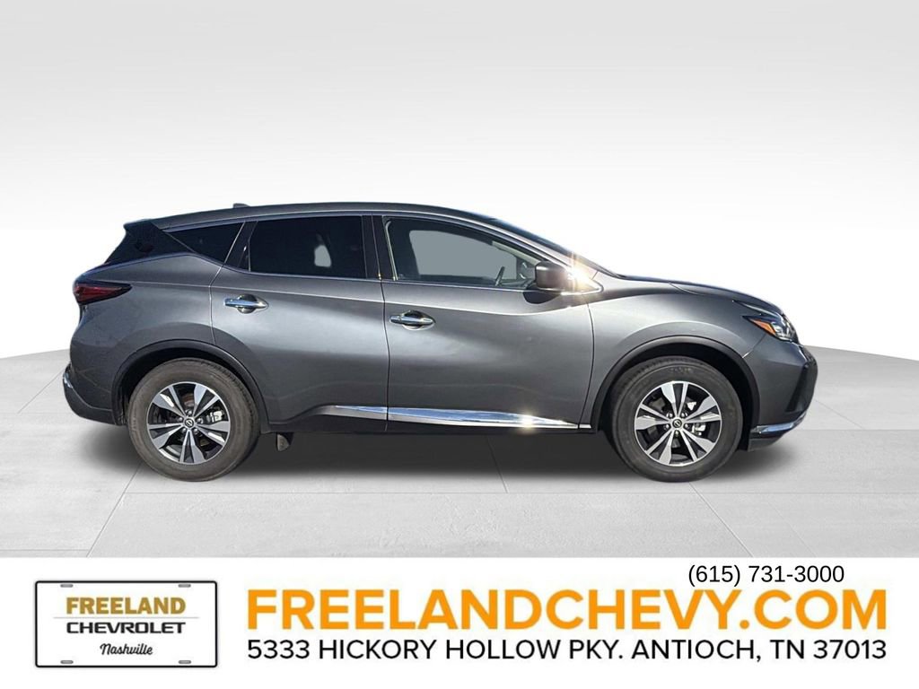 Used 2023 Nissan Murano S image 2