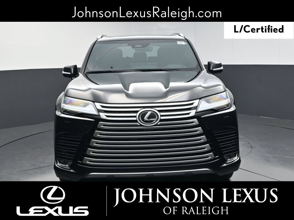 Certified 2025 Lexus LX 600 4WD w/ Interior Upgrade Package image 4