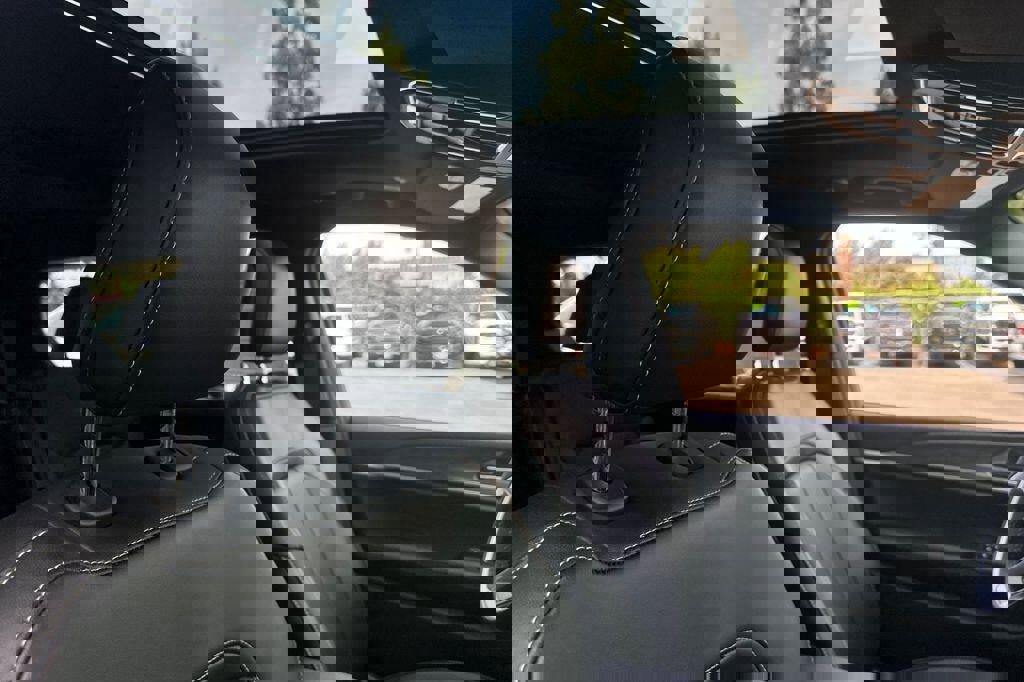 New 2025 Jeep Grand Cherokee L Limited w/ Luxury Tech Group II image 13