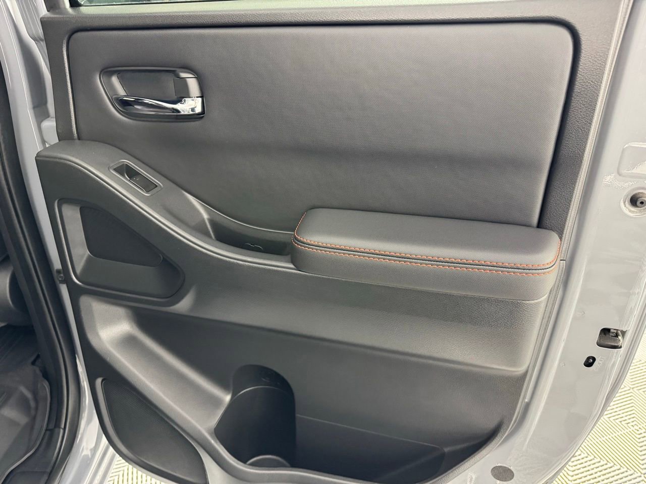 Used 2022 Nissan Frontier Pro-X image 25