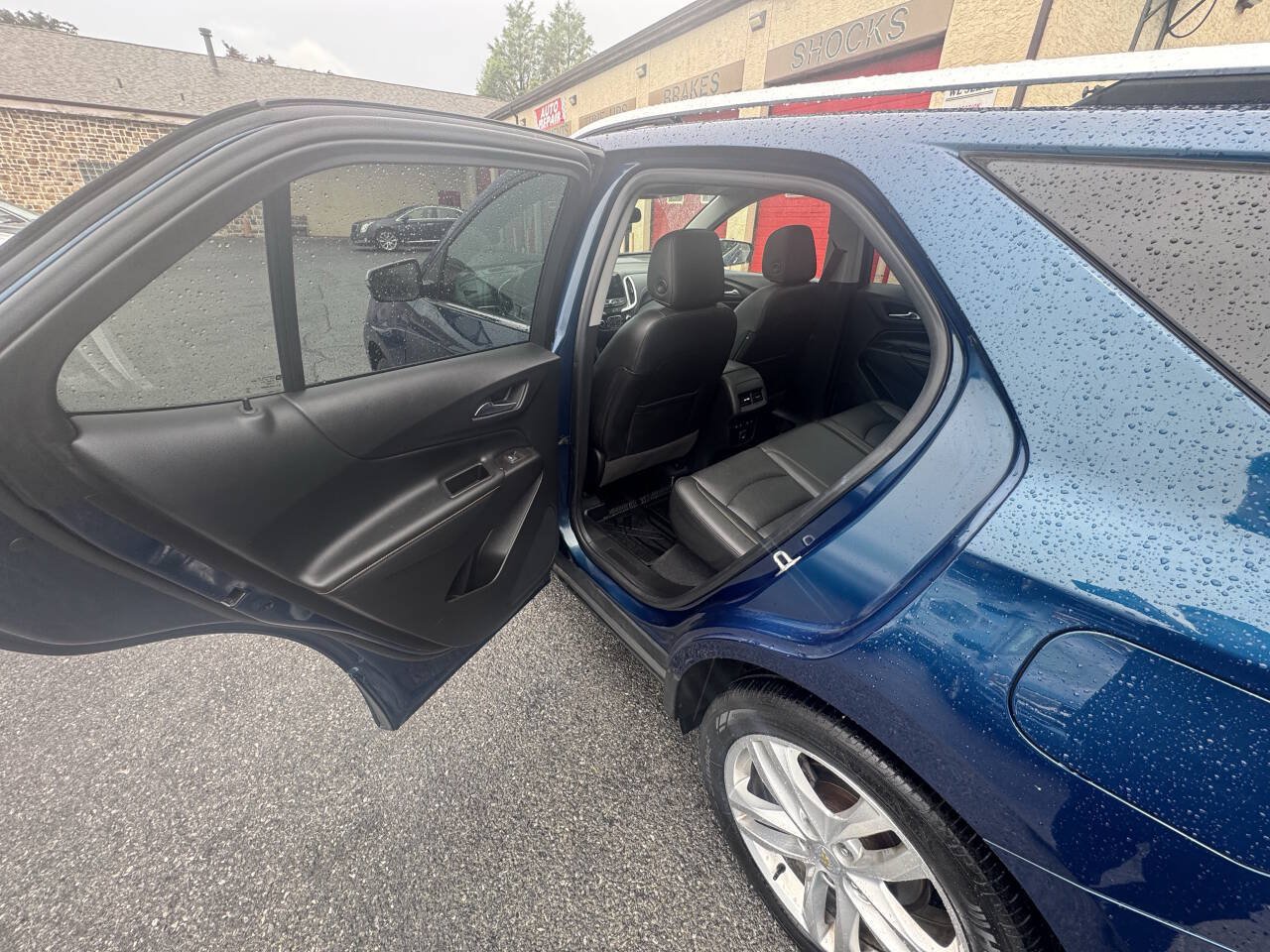 Used 2020 Chevrolet Equinox Premier AWD/4WD image 15