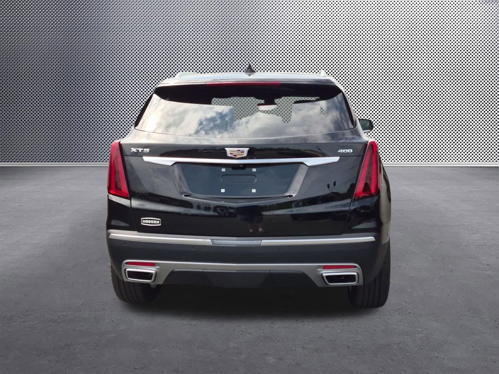 New 2026 Cadillac XT5 Premium Luxury w/ Driver Assist Package FWD image 4