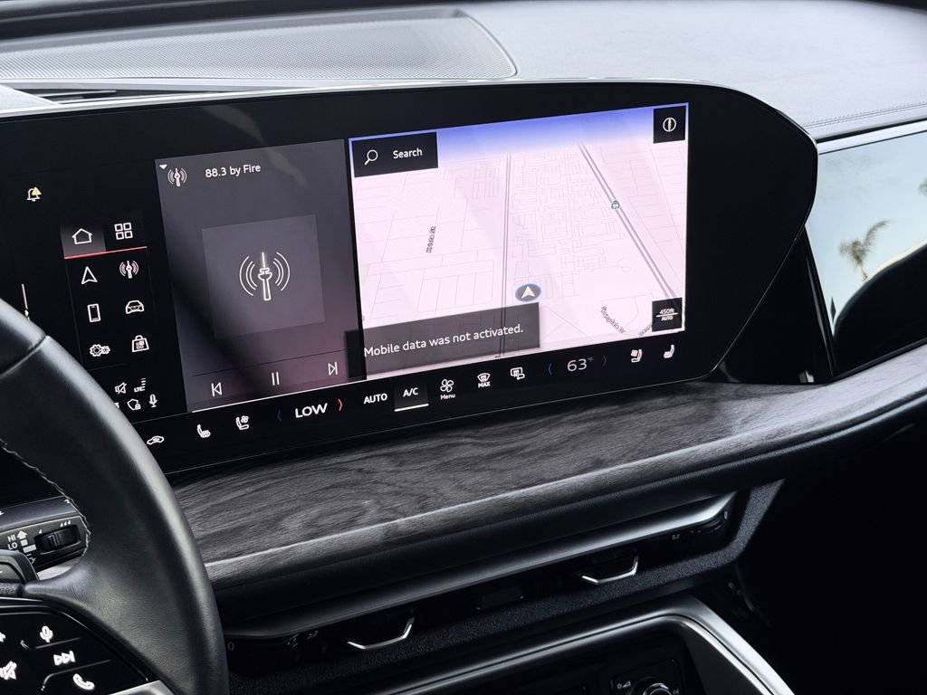 Used 2025 Audi Q5 Premium Plus w/ Premium Plus image 17