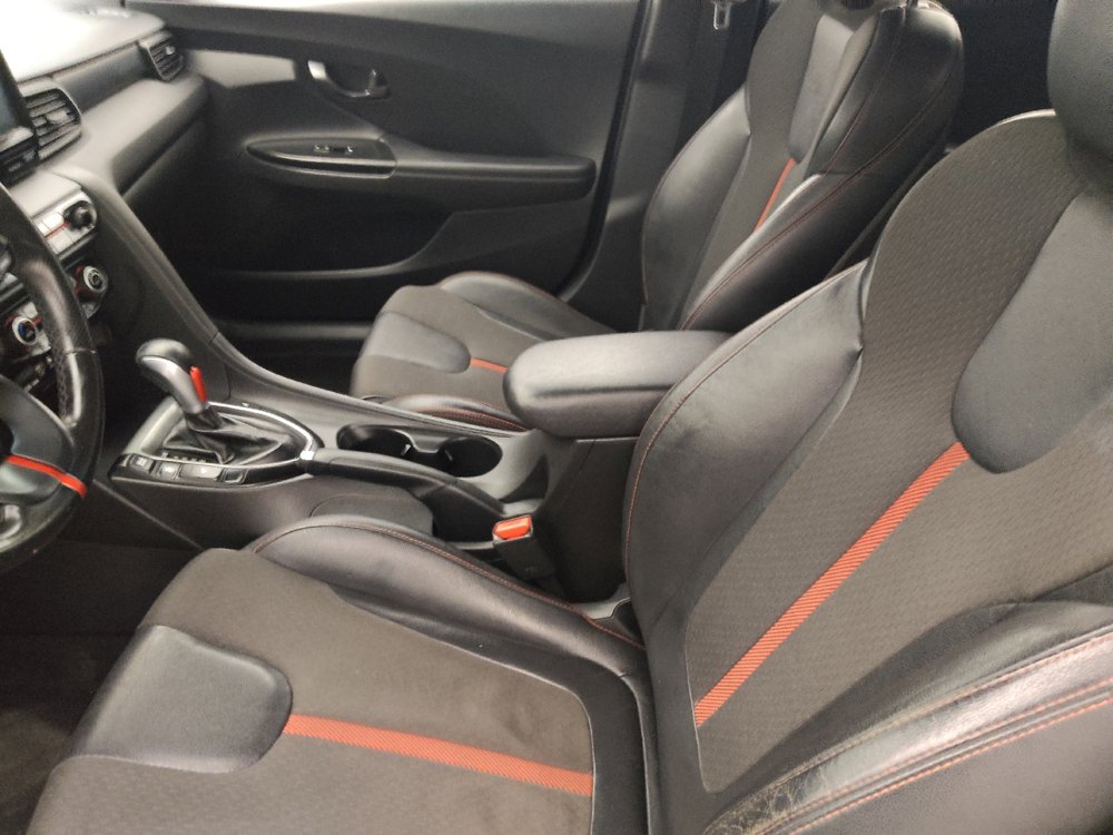 Used 2019 Hyundai Veloster Turbo FWD image 17