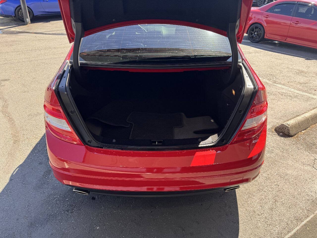 Used 2010 Mercedes-Benz C 300 Sedan image 5
