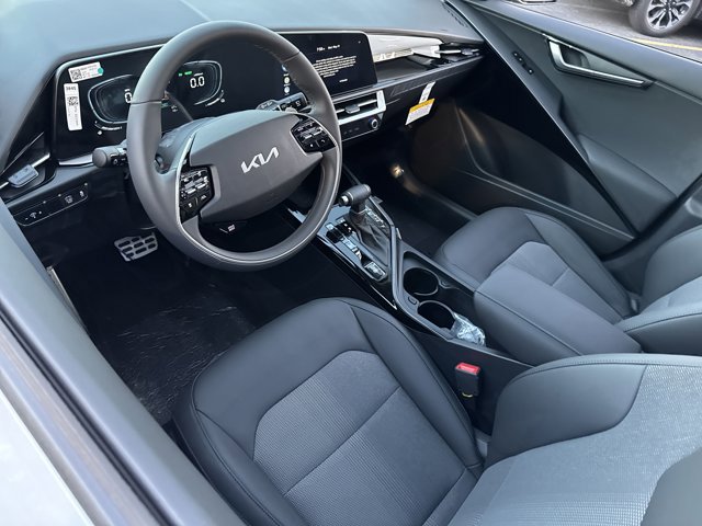 New 2025 Kia Niro EX Touring image 25