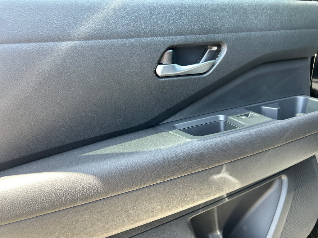 New 2026 Nissan Pathfinder SL FWD image 34