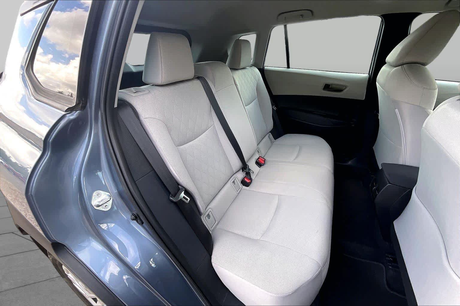 Used 2025 Toyota Corolla Cross L FWD image 19