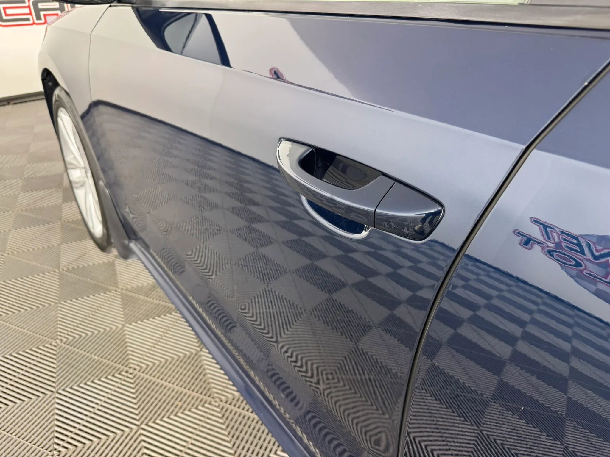 Used 2019 Volkswagen Passat 2.0T Wolfsburg w/ Wheels & Sunroof Package image 25