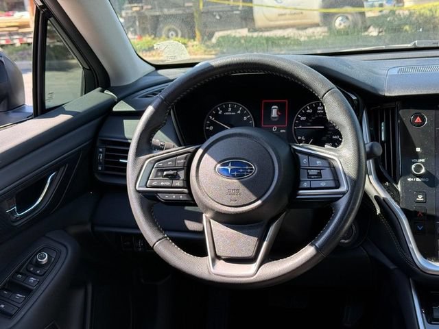 Used 2024 Subaru Outback Premium AWD/4WD image 13