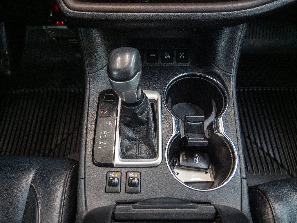 Used 2017 Toyota Highlander XLE image 24