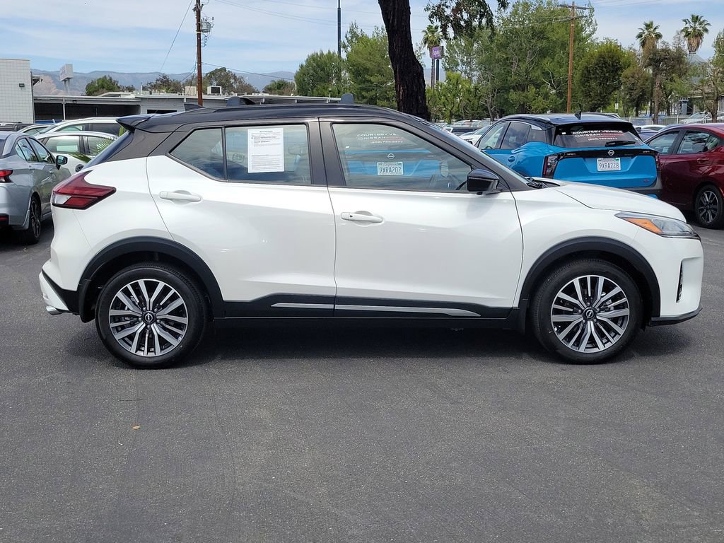 Used 2024 Nissan Kicks SR w/ SR Premium Package image 35