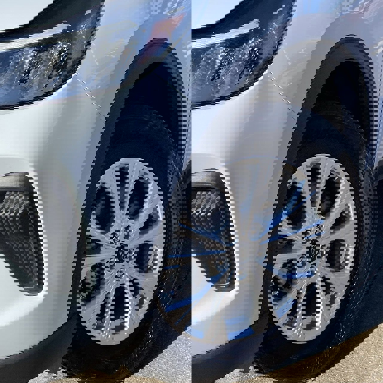 Used 2025 Ford Escape Active image 8