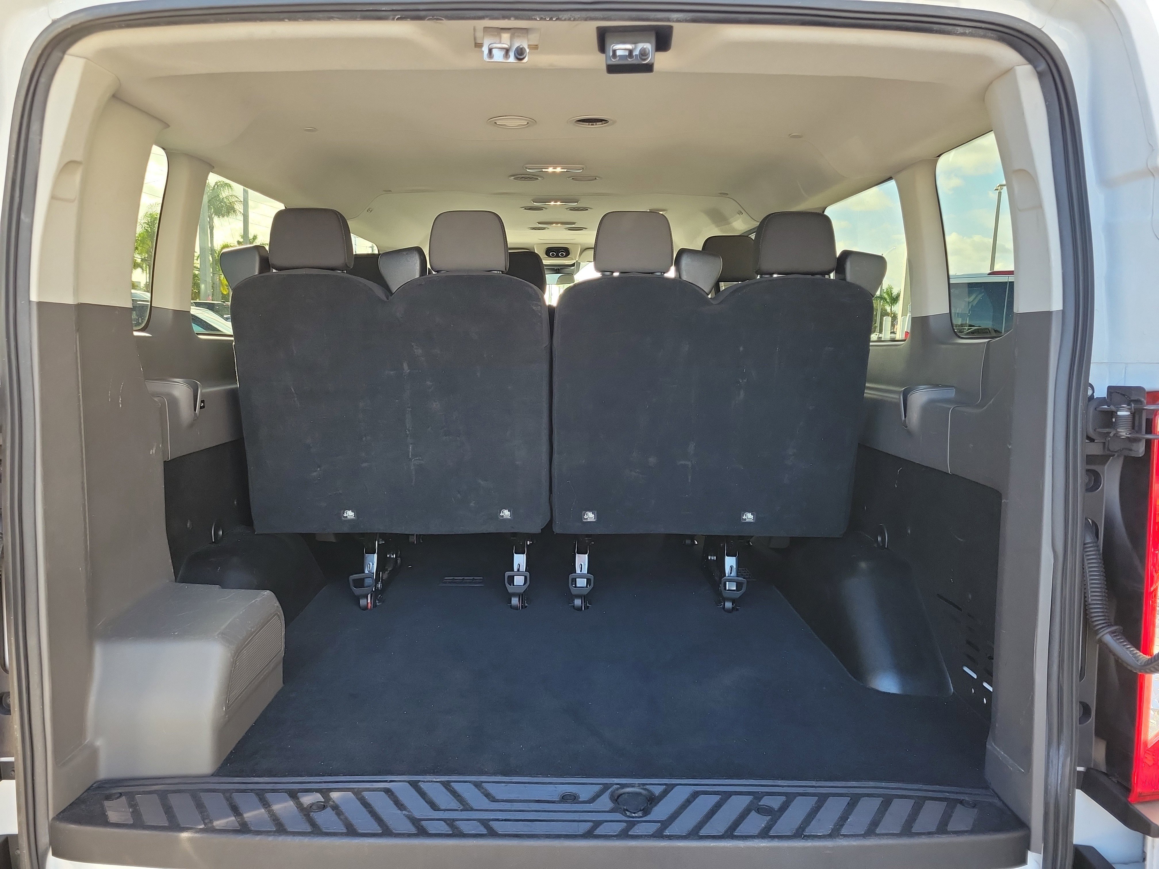 Used 2023 Ford Transit 350 XLT image 16