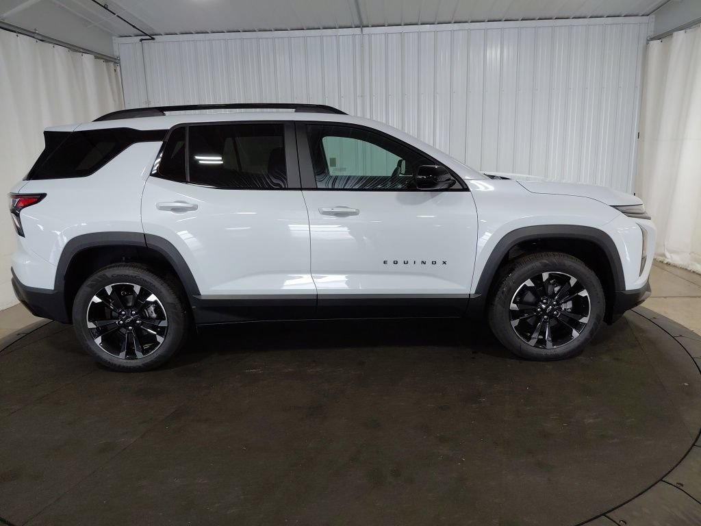 New 2027 Chevrolet Equinox RS AWD/4WD image 10