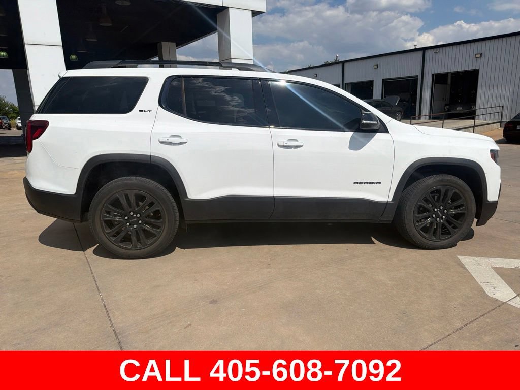 Used 2023 GMC Acadia SLT w/ Elevation Edition FWD image 2