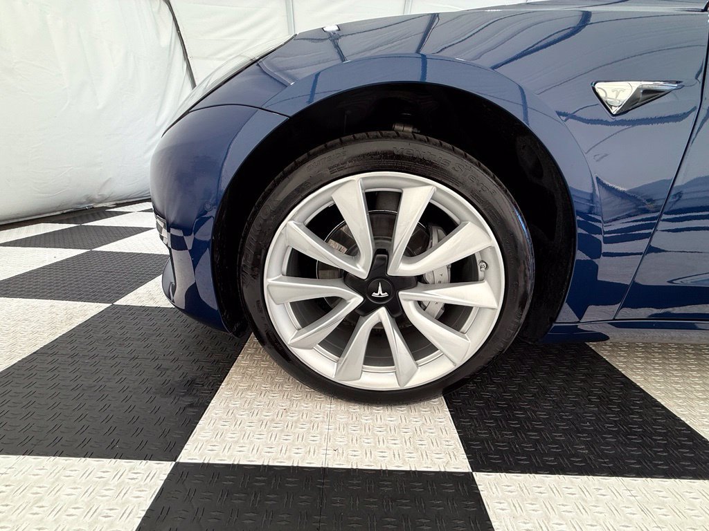 Used 2019 Tesla Model 3 Long Range RWD image 9