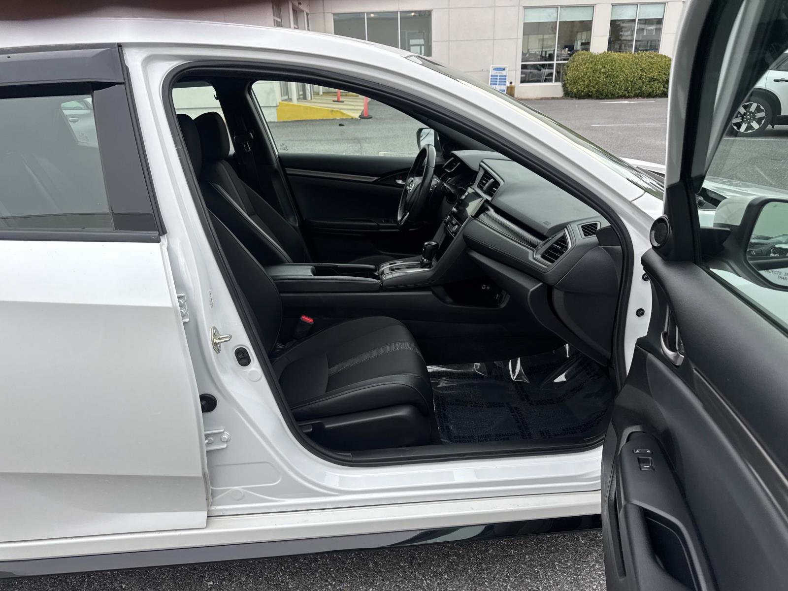 Used 2021 Honda Civic Sport image 15