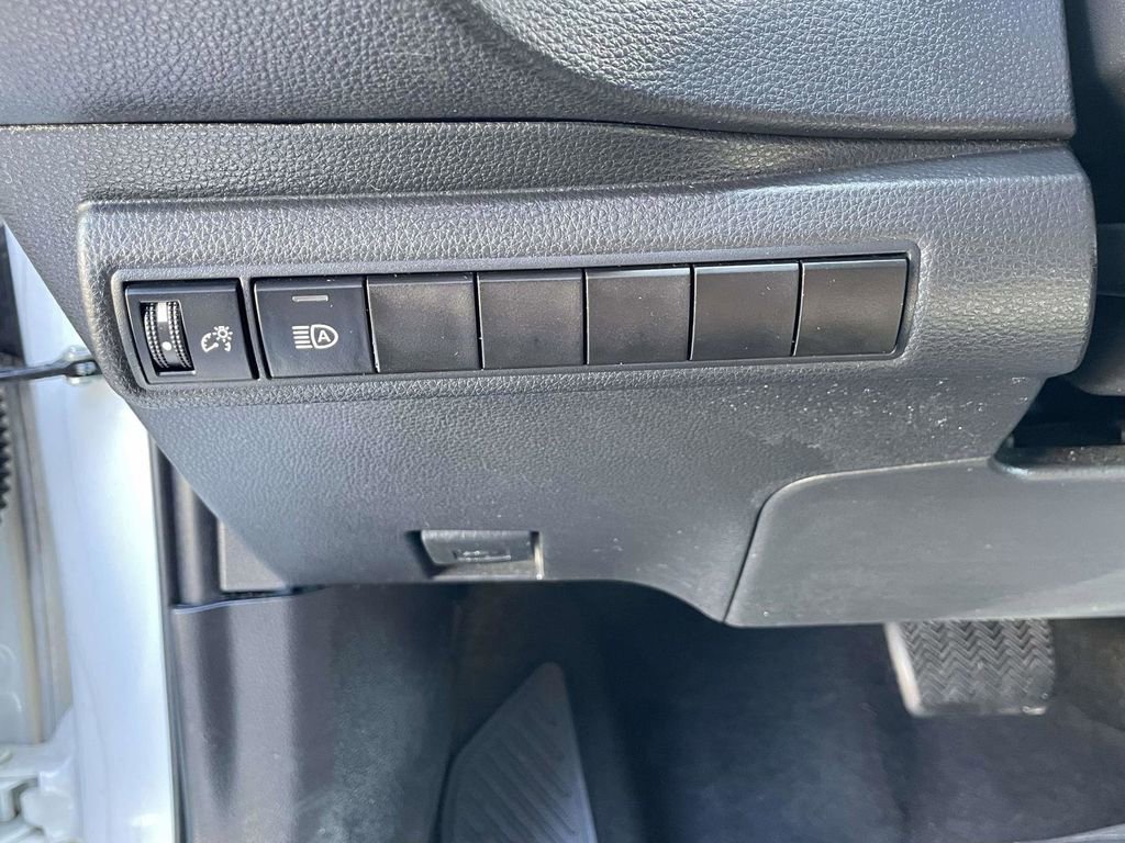 Used 2024 Toyota Corolla SE FWD image 25