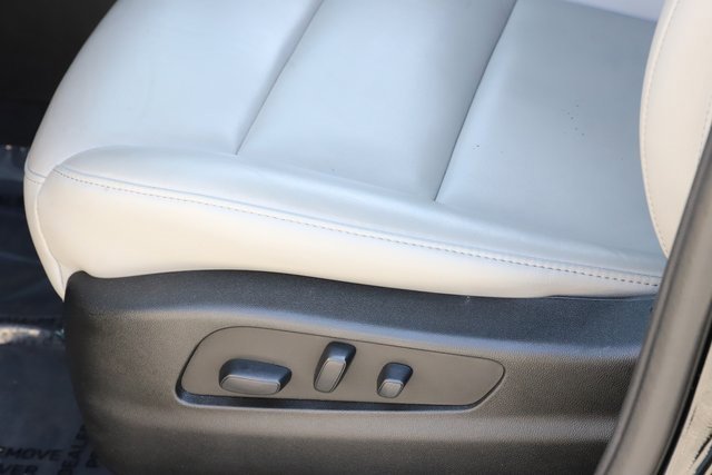 Used 2022 Cadillac XT4 Premium Luxury w/ Safety Alert Package image 12