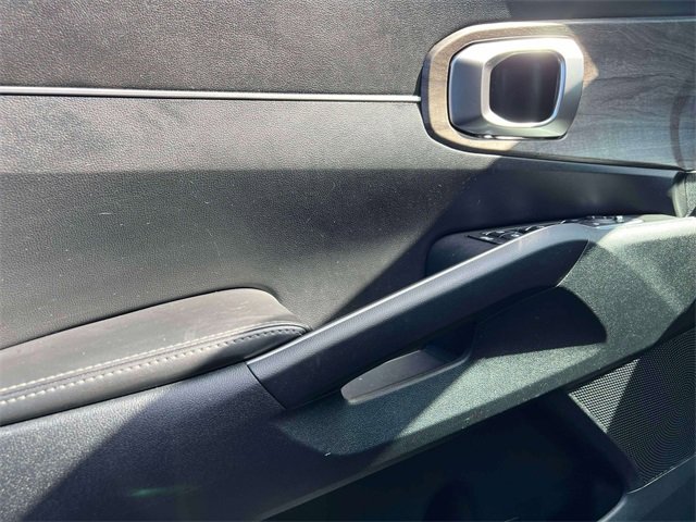 Used 2022 Kia Sorento S image 20