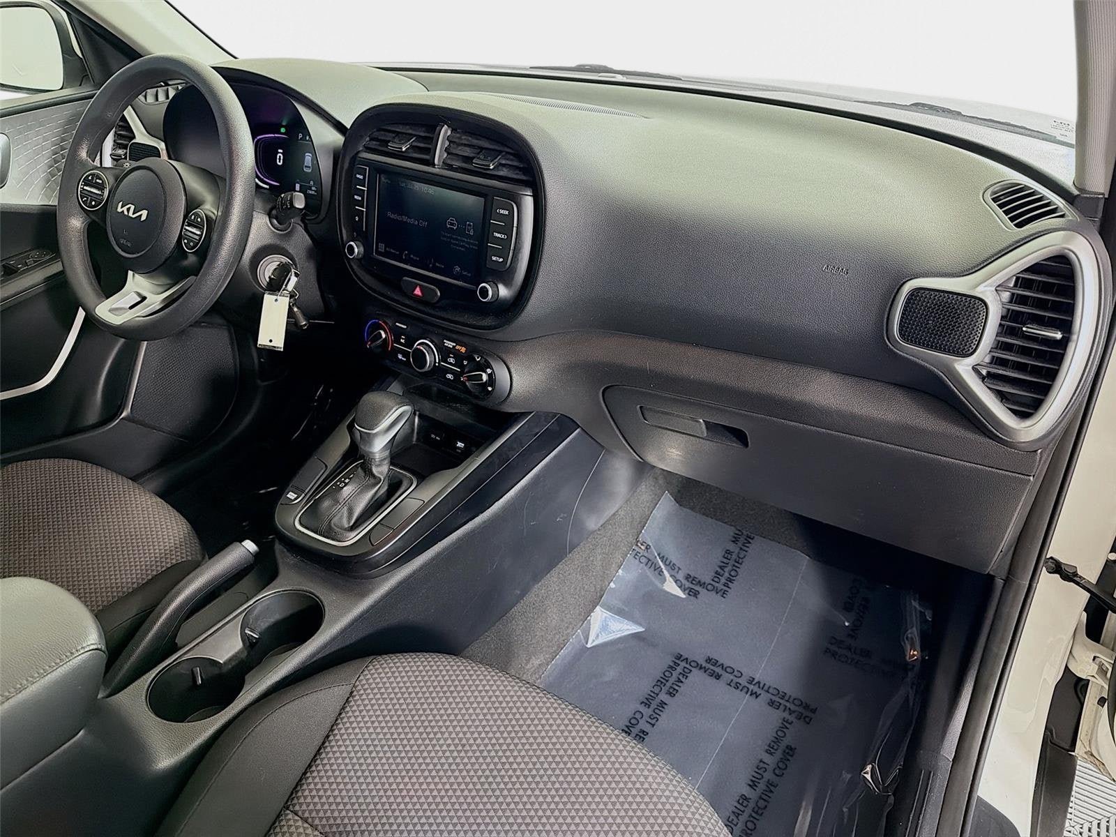 Certified 2023 Kia Soul LX w/ LX Technology Package FWD image 25