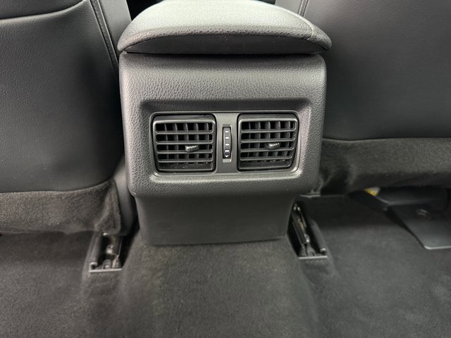 Used 2023 Toyota Camry XSE image 33