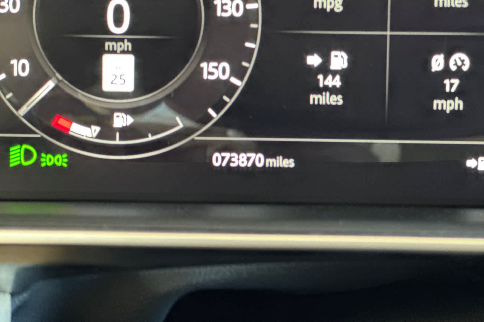 Used 2018 Land Rover Range Rover Sport HSE AWD/4WD image 29
