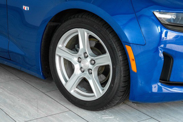 Used 2021 Chevrolet Camaro LT w/ Technology Package RWD image 48