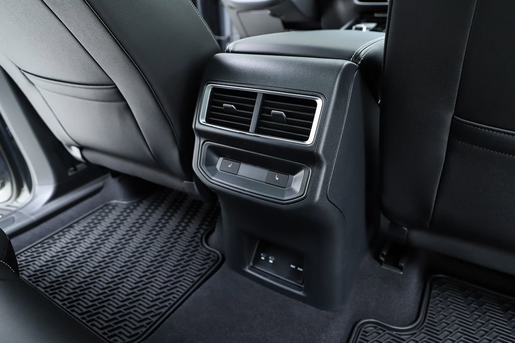 New 2026 Volkswagen Atlas Cross Sport SEL Premium R-Line image 38