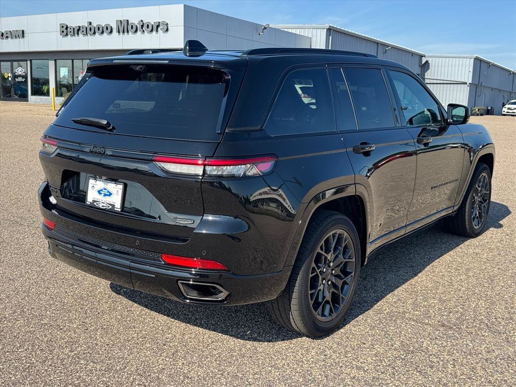 Used 2025 Jeep Grand Cherokee Summit AWD/4WD image 4