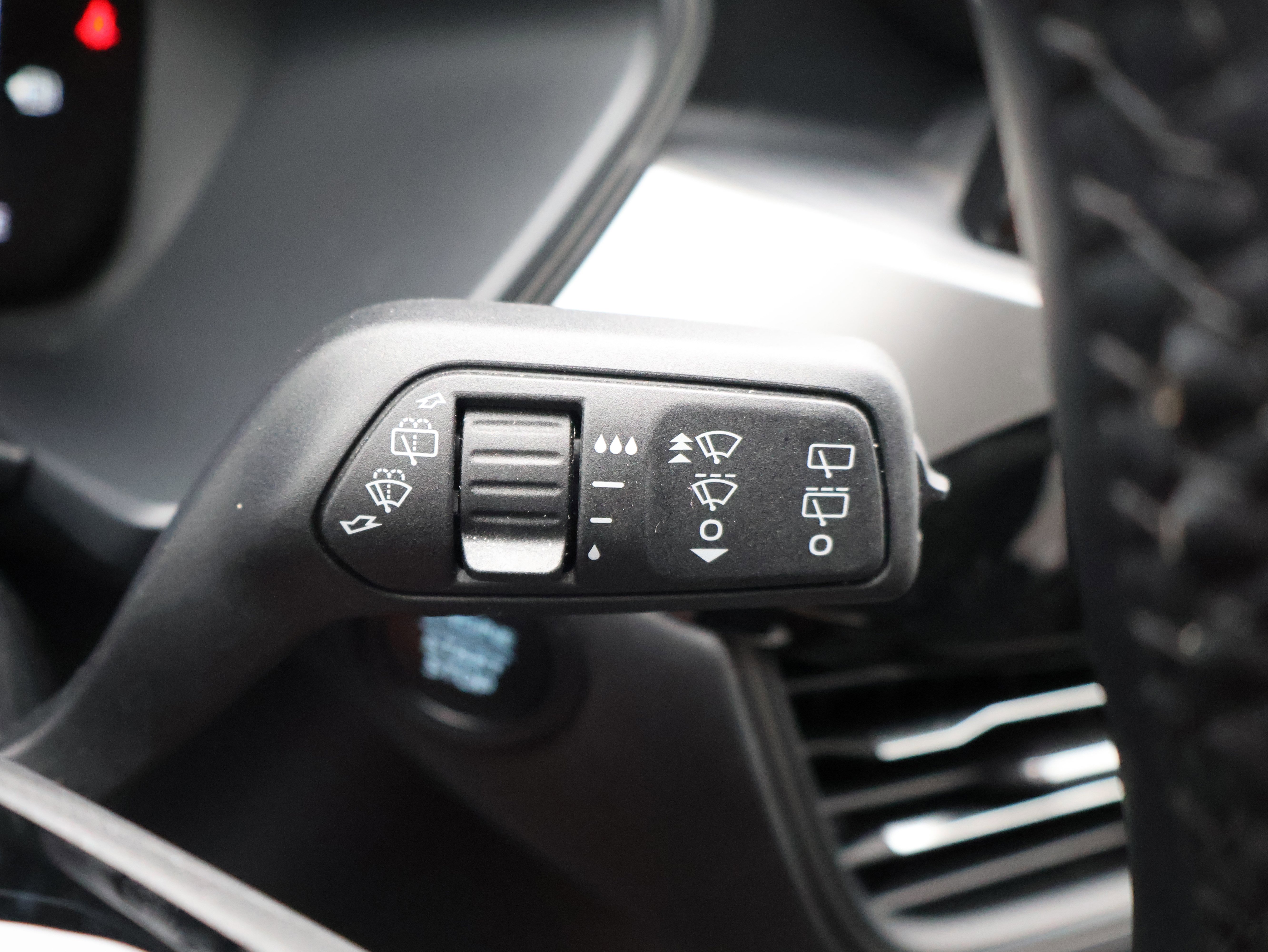 Used 2023 Ford Escape Active w/ Cold Weather Package image 39