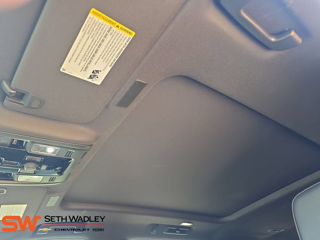 New 2026 Chevrolet Suburban High Country AWD/4WD image 31